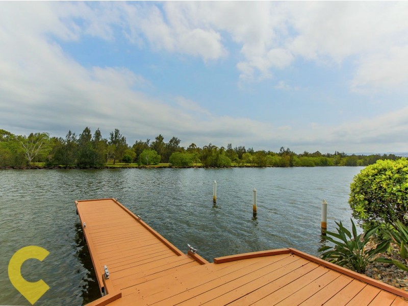 5028 Emerald Island Drive, Carrara QLD 4211
