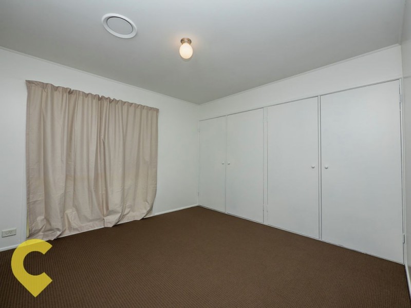 8 Ewinga Street, Kingston QLD 4114