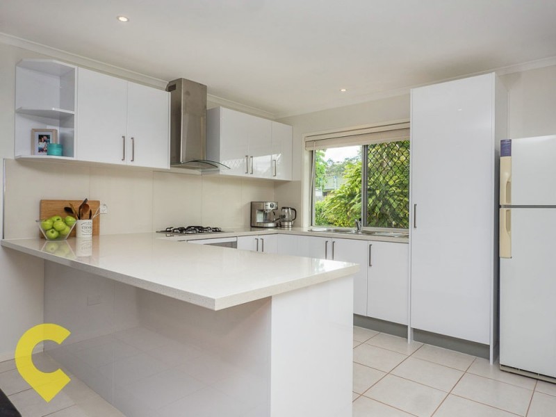 7 Emperor Court, Kingston QLD 4114