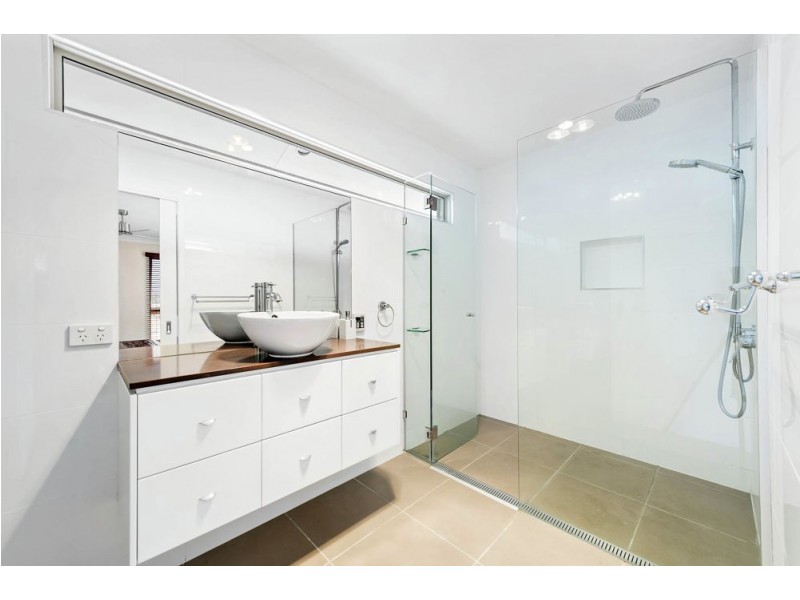 2 Mungana Drive, Upper Coomera QLD 4209