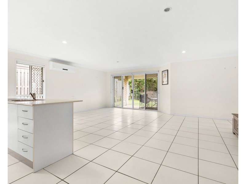 11 Skyline Circuit, Bahrs Scrub QLD 4207