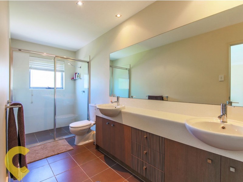 2/59-61 Benowa Road, Southport QLD 4215