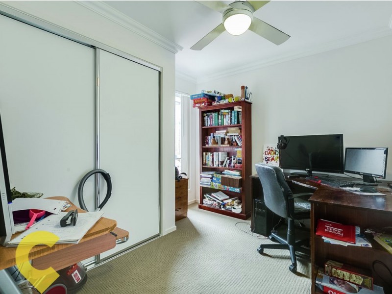 9 Ravensbourne Circuit, Waterford QLD 4133