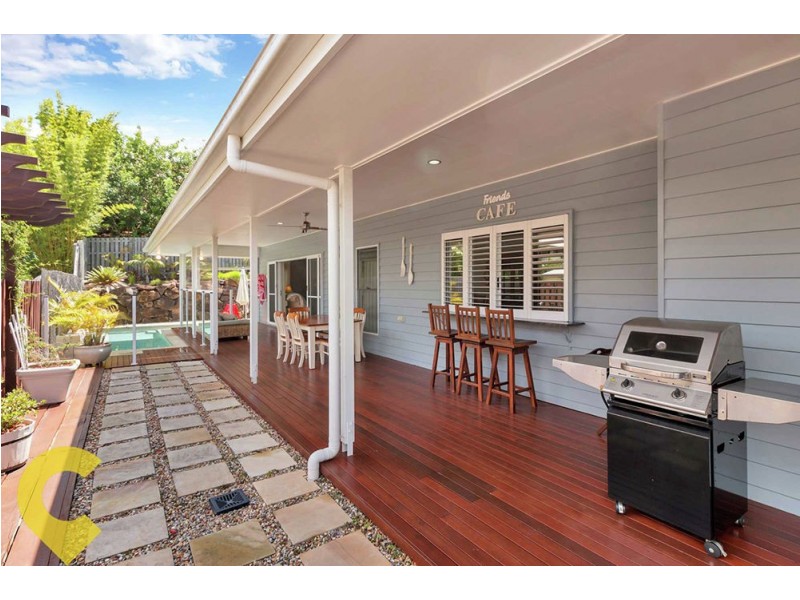 8 Charles Glen Street, Daisy Hill QLD 4127