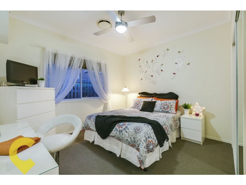 8 Charles Glen Street, Daisy Hill QLD 4127