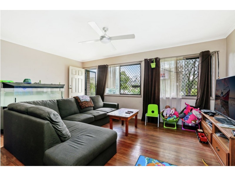 8 Palm Avenue, Kingston QLD 4114