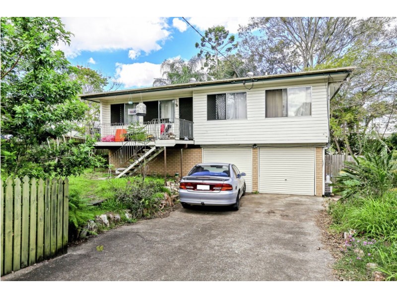 8 Palm Avenue, Kingston QLD 4114