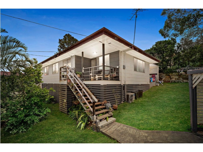 6 Perth Street, Kingston QLD 4114