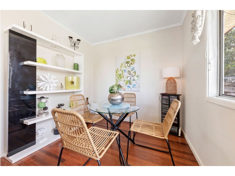 6 Perth Street, Kingston QLD 4114