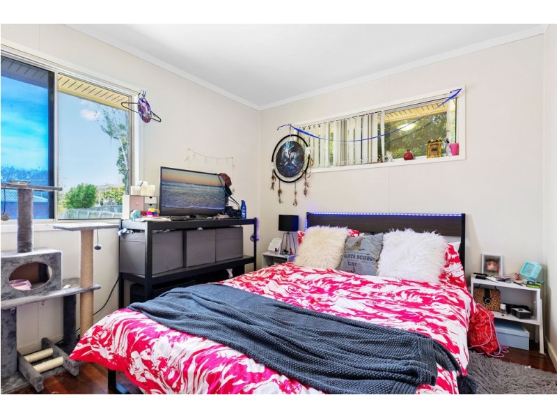 6 Perth Street, Kingston QLD 4114