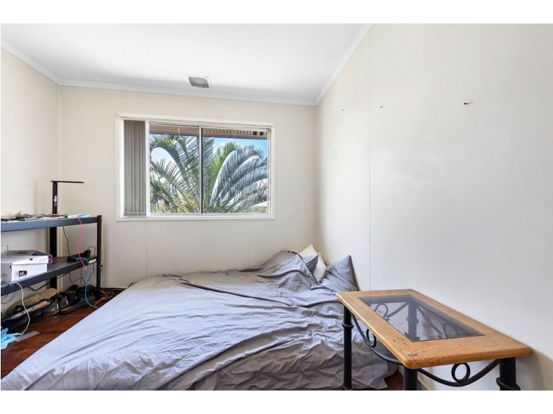 6 Perth Street, Kingston QLD 4114