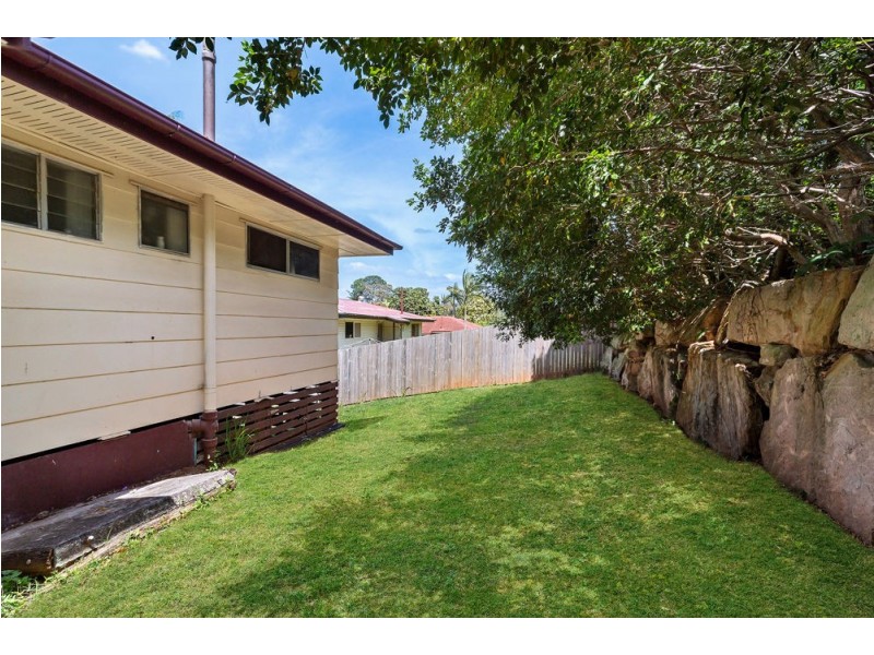 6 Perth Street, Kingston QLD 4114