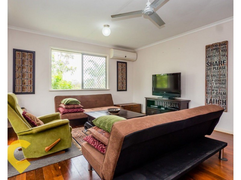 33 Queens Rd, Kingston QLD 4114