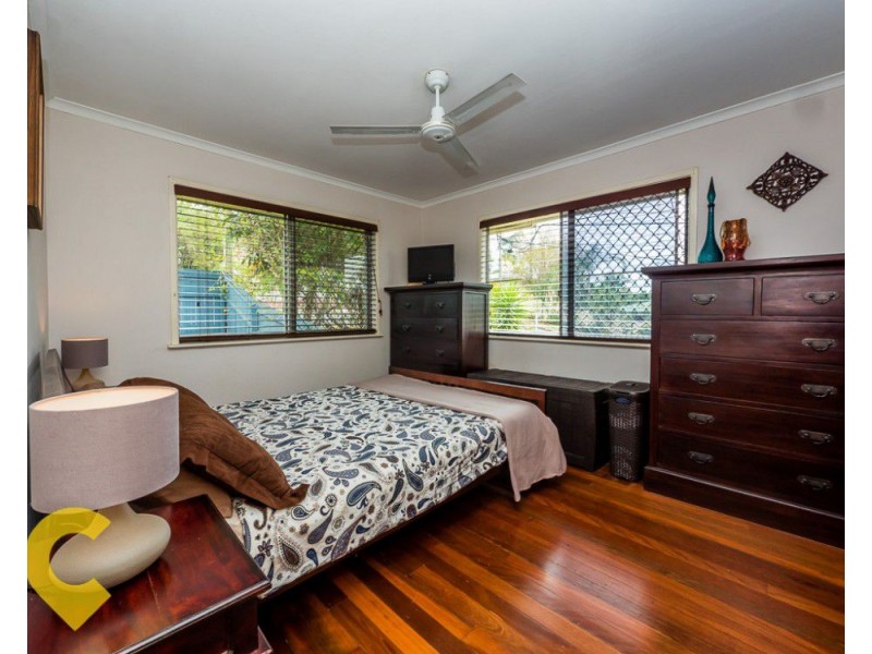 33 Queens Rd, Kingston QLD 4114