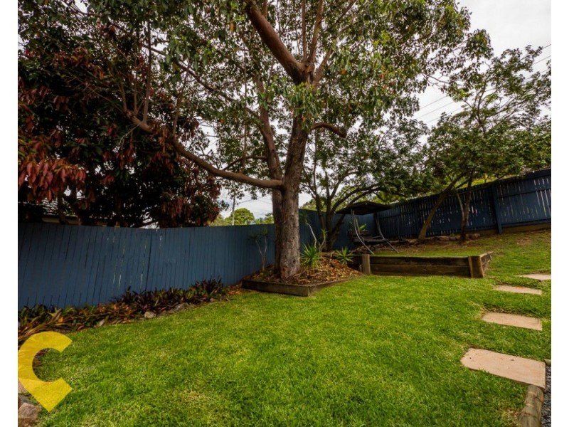 33 Queens Rd, Kingston QLD 4114