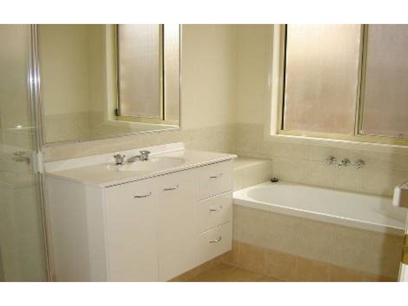 33 Bushgum, Upper Coomera QLD 4209