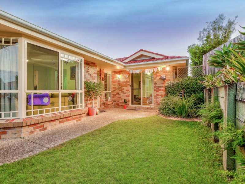 3 William Nixon Way, Edens Landing QLD 4207
