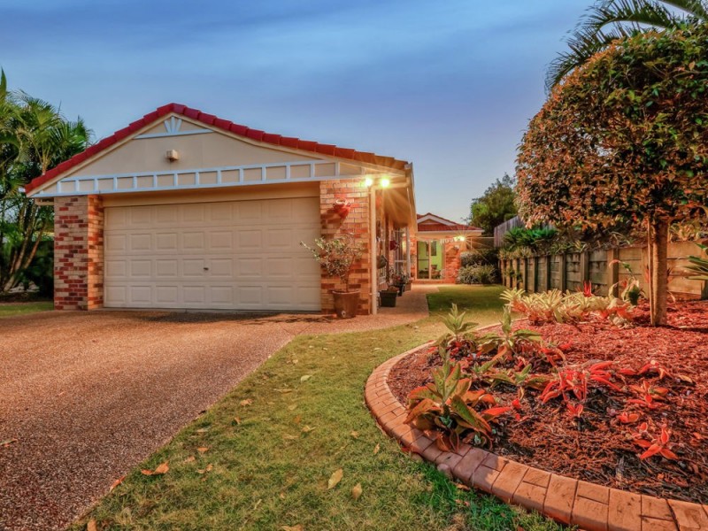 3 William Nixon Way, Edens Landing QLD 4207