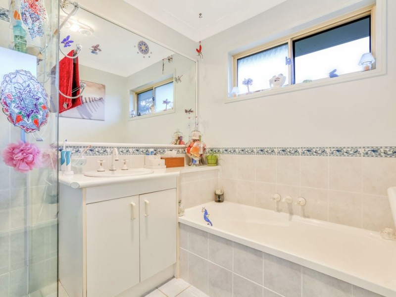 3 William Nixon Way, Edens Landing QLD 4207