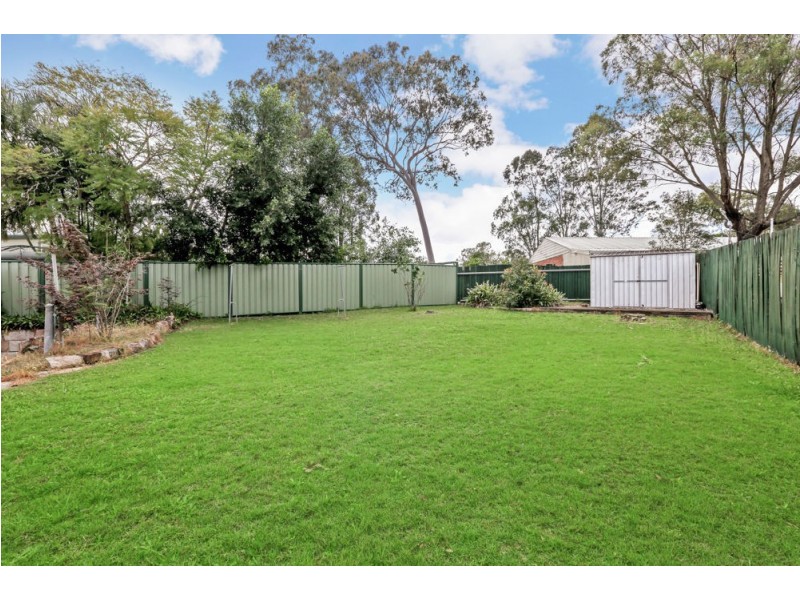 1 Hinchinbrook Avenue, Bethania QLD 4205