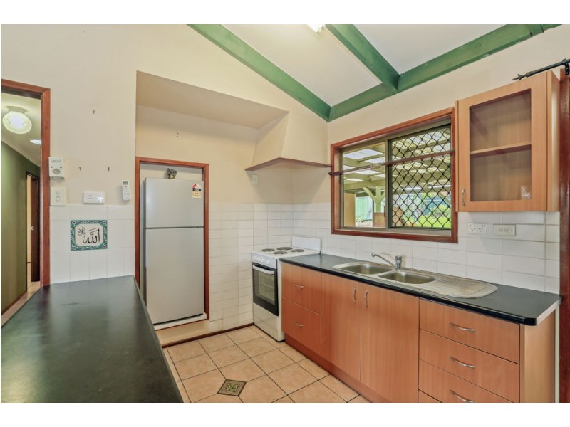 1 Hinchinbrook Avenue, Bethania QLD 4205