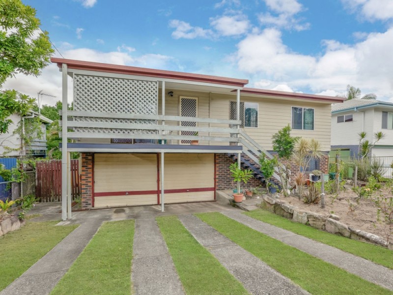 11 Orana Street, Kingston QLD 4114