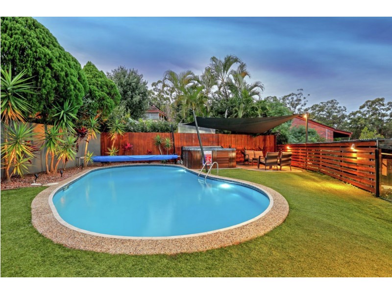 10 Wilpena Court, Springwood QLD 4127