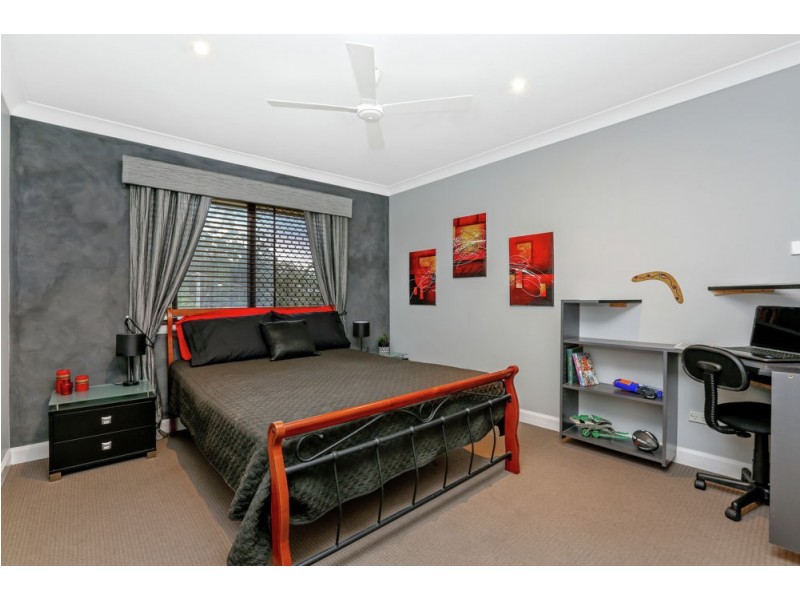 10 Wilpena Court, Springwood QLD 4127