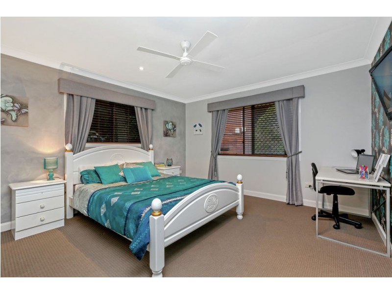 10 Wilpena Court, Springwood QLD 4127