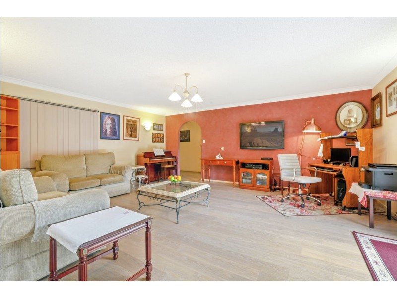 12 Juanita Grove, Springwood QLD 4127