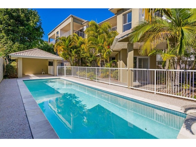 4/99 Muir street, Labrador QLD 4215