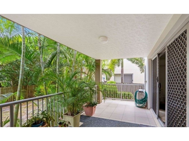 4/99 Muir street, Labrador QLD 4215