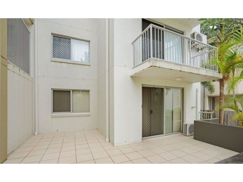 4/99 Muir street, Labrador QLD 4215