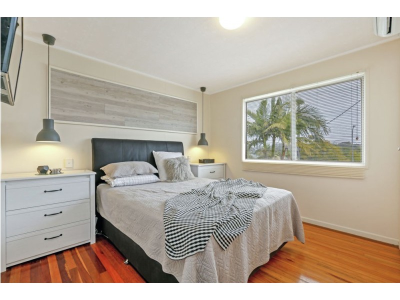 126 Jacaranda Ave, Logan Central QLD 4114