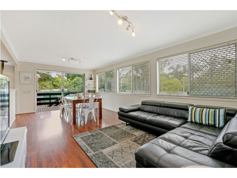 126 Jacaranda Ave, Logan Central QLD 4114
