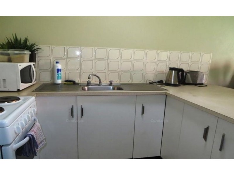 6/33 Clare Road, Kingston QLD 4114