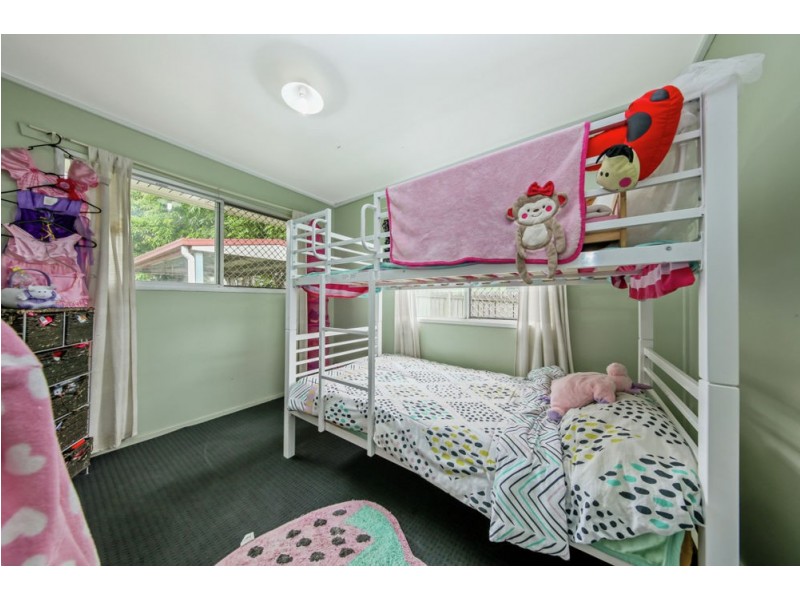 22 Esplen Street, Slacks Creek QLD 4127