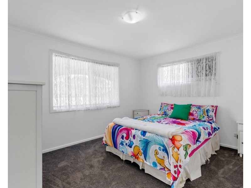 8 Paradise Road, Slacks Creek QLD 4127