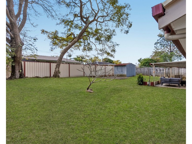 8 Paradise Road, Slacks Creek QLD 4127