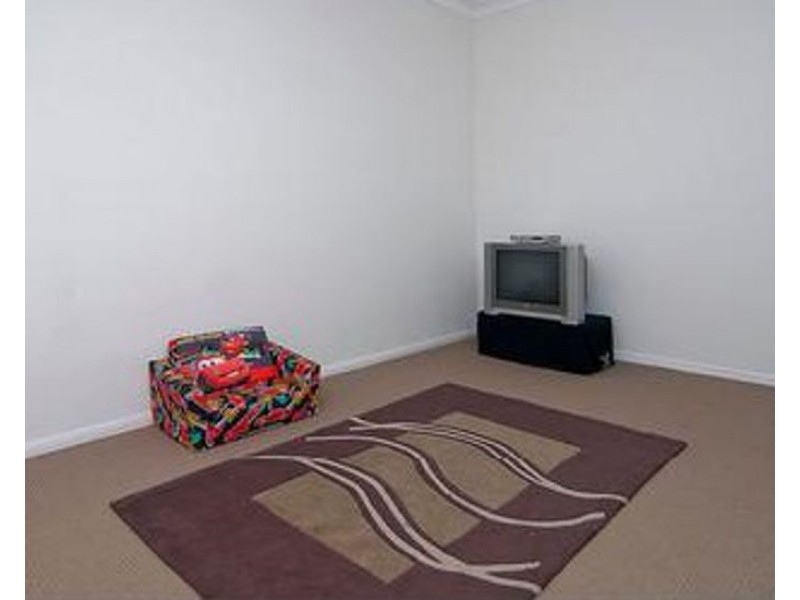 1 Solandra Circuit, Regents Park QLD 4118