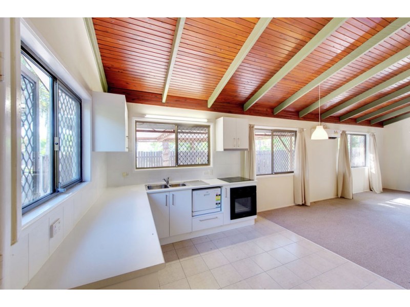 31 Monash Road, Loganlea QLD 4131