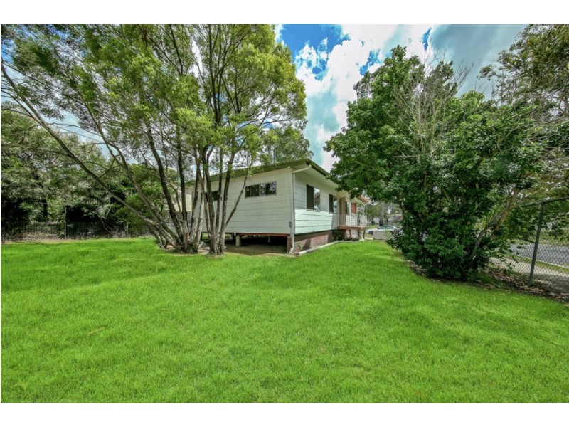 6 Brutus Street, Kingston QLD 4114