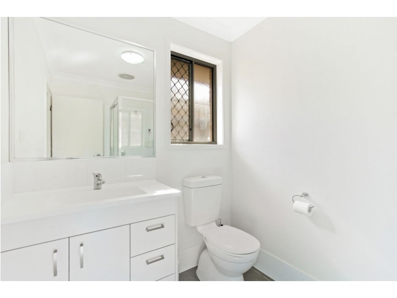 5 Newhaven Street, Marsden QLD 4132