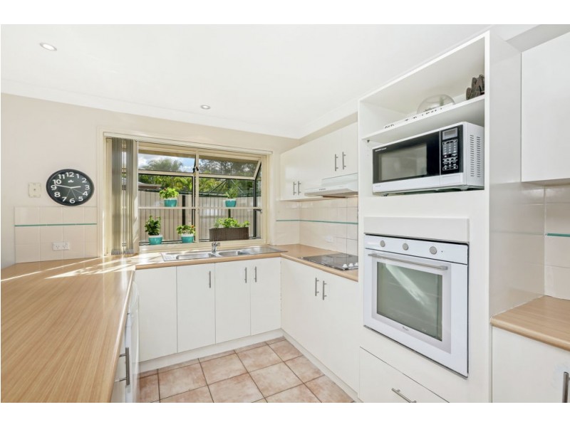 77 Evergreen Ave, Waterford West QLD 4133