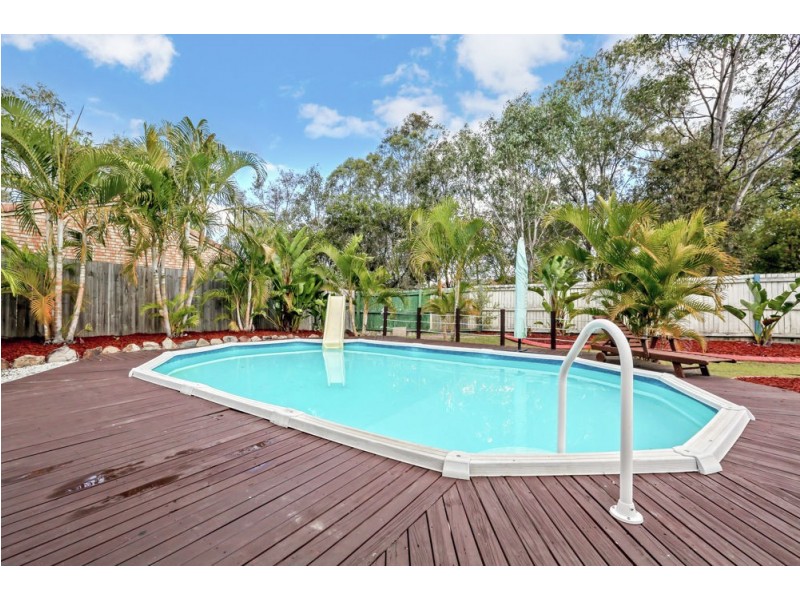 77 Evergreen Ave, Waterford West QLD 4133