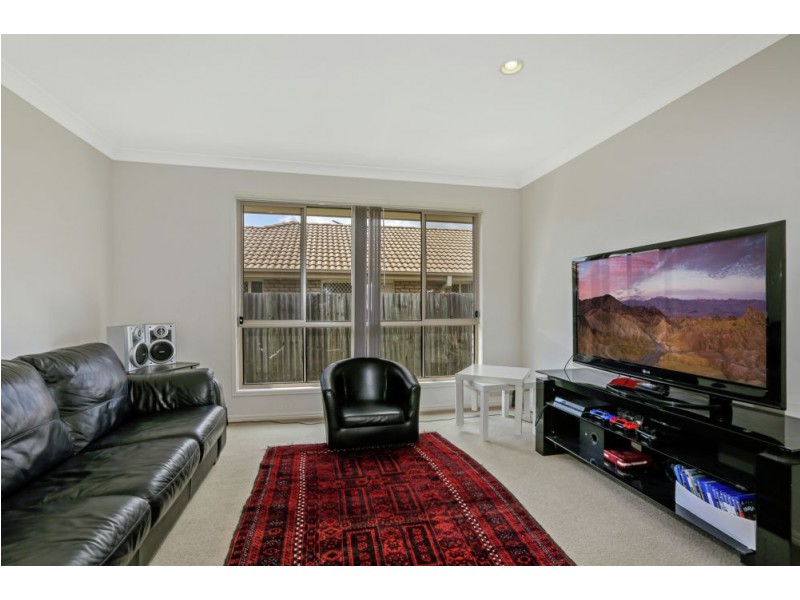52 Alvine Drive, Eagleby QLD 4207