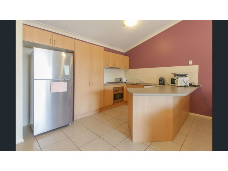 2/30 Goldcrest Drive, Upper Coomera QLD 4209