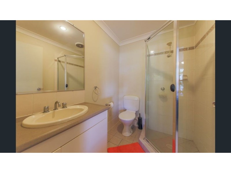 2/30 Goldcrest Drive, Upper Coomera QLD 4209