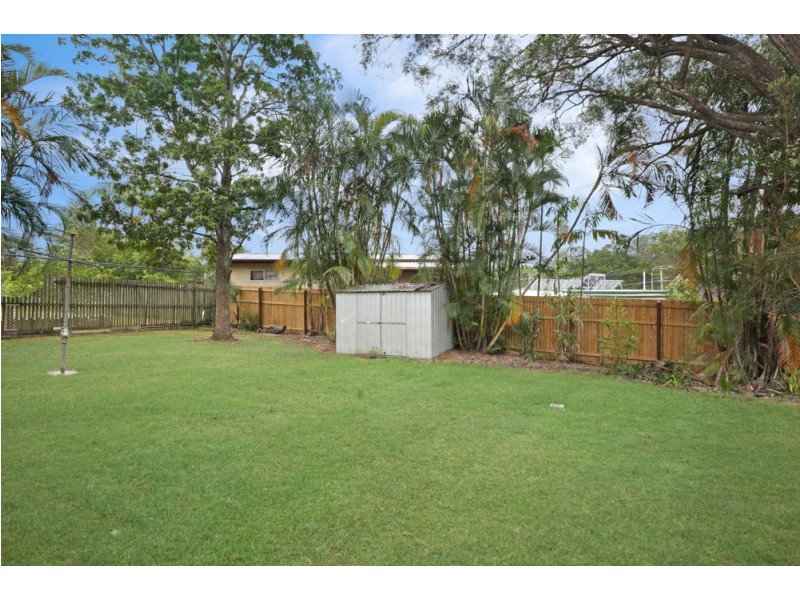 5 Poincettia Street, Kingston QLD 4114