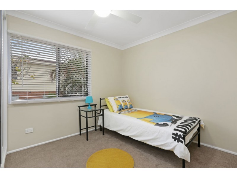 5 Poincettia Street, Kingston QLD 4114
